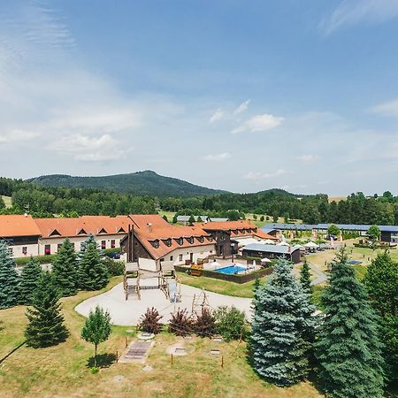 Resort Malevil Jablonné v Podještědí Eksteriør bilde